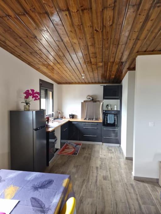 Charment Appartement Avec Vue Sur Mer Petite Île Esterno foto