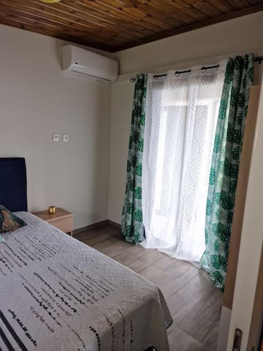 Charment Appartement Avec Vue Sur Mer Petite Île Esterno foto